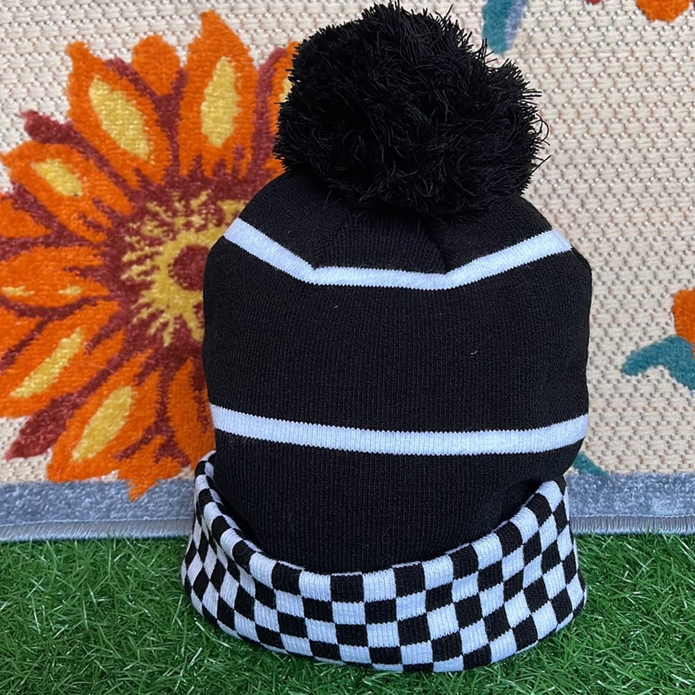 Vans WM Spirit Pom Black Checker Beanie Skateboarding Hat Women Men VN0A5LG3BLK - Picture 15 of 16